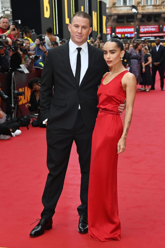 pareja en alfombra roja